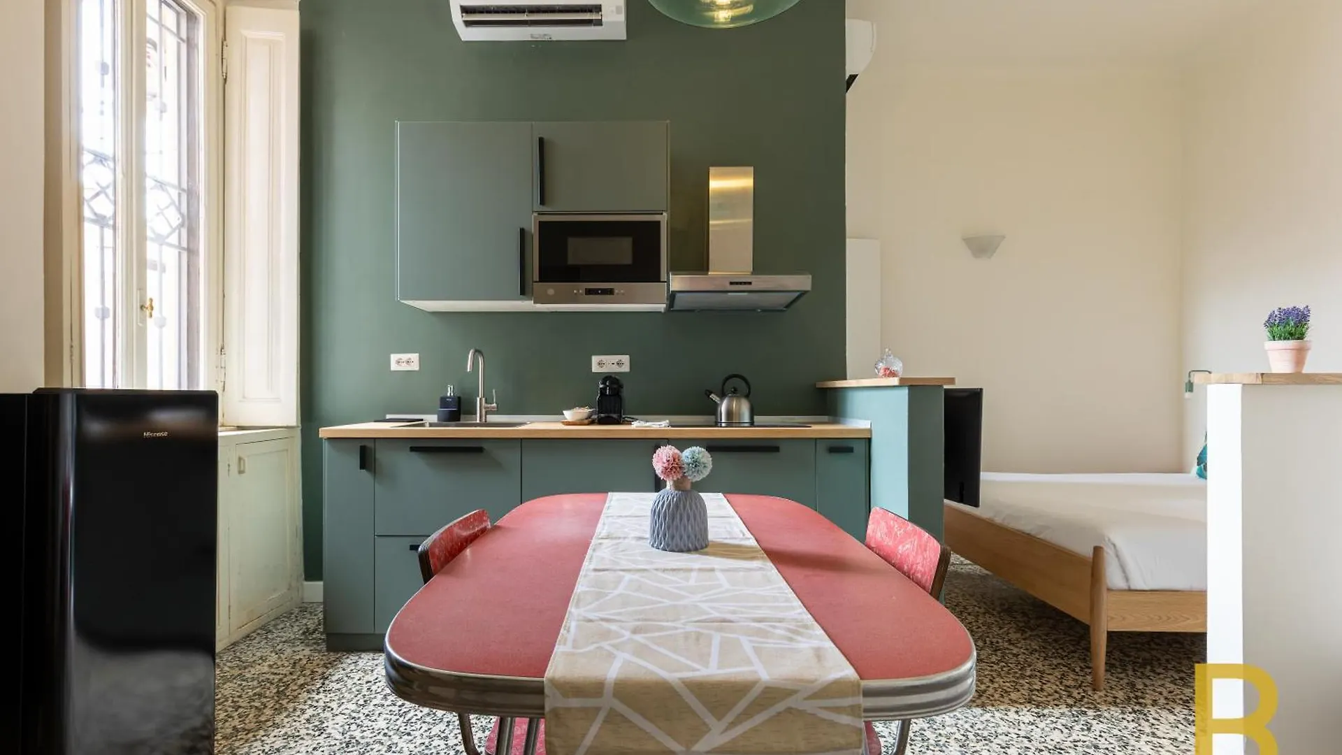 Beplace Apartments At Naviglio Grande Milan
