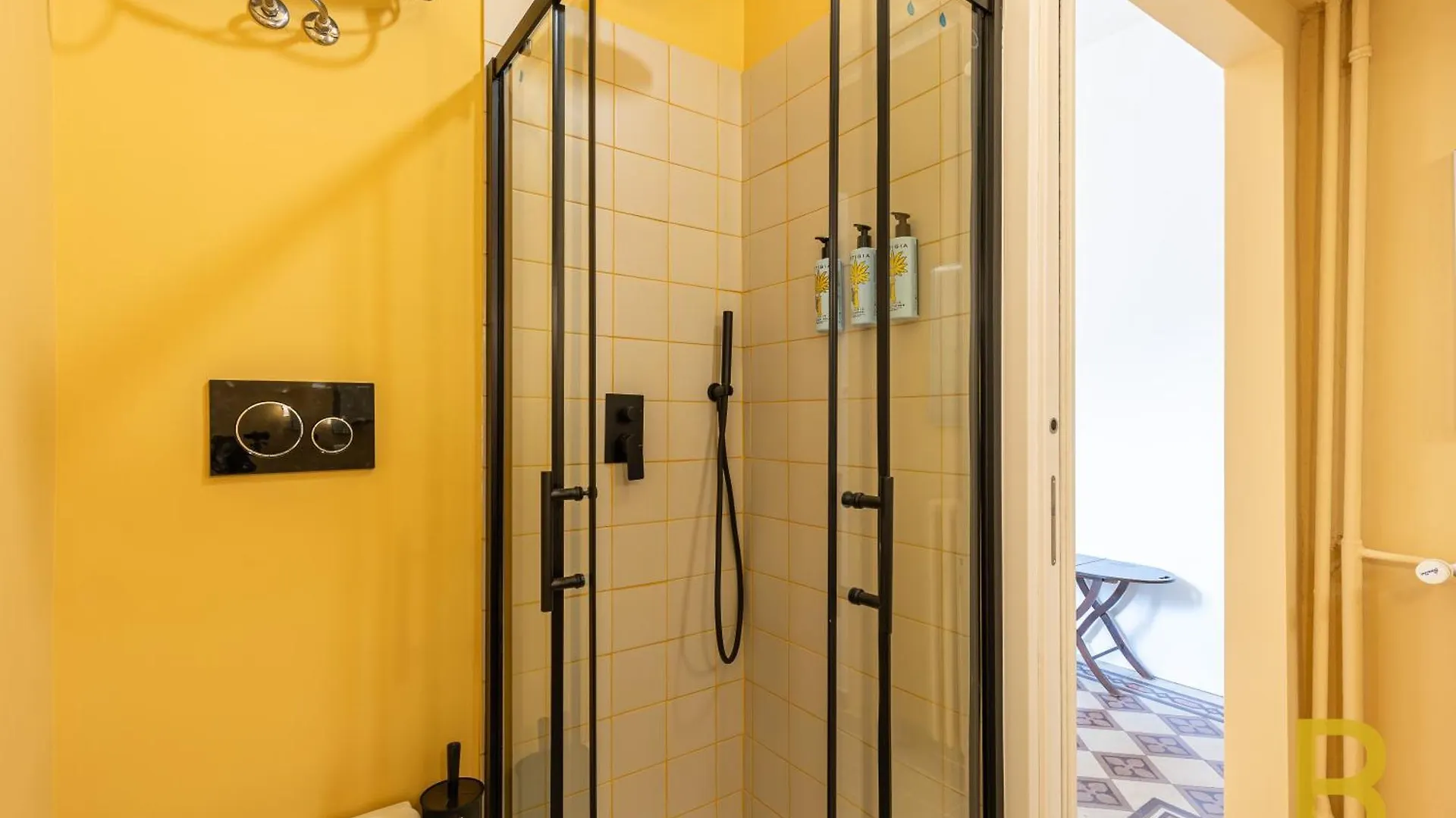 Beplace Apartments At Naviglio Grande Milan Italy