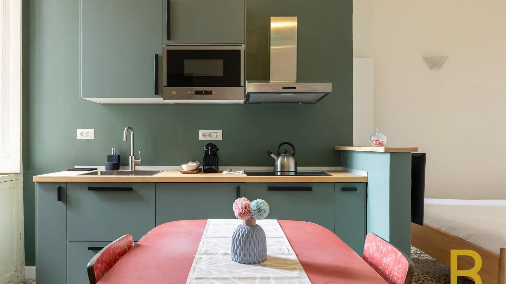 Beplace Apartments At Naviglio Grande Milano